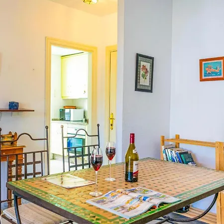 Lovely In With Kitchenette Apartamento Marbella