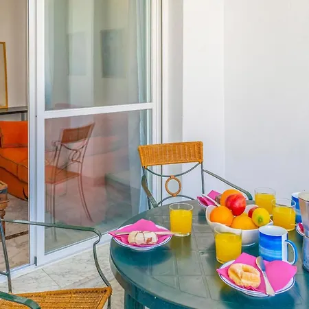 Lovely In With Kitchenette Apartamento Marbella